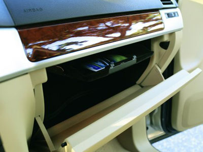 2007 Volkswagen Touareg Glovebox Shelf Kit 7L6-858-338-D