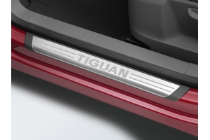2014 Volkswagen Tiguan Stainless Steel Door Sill Protection 5N0-071-303